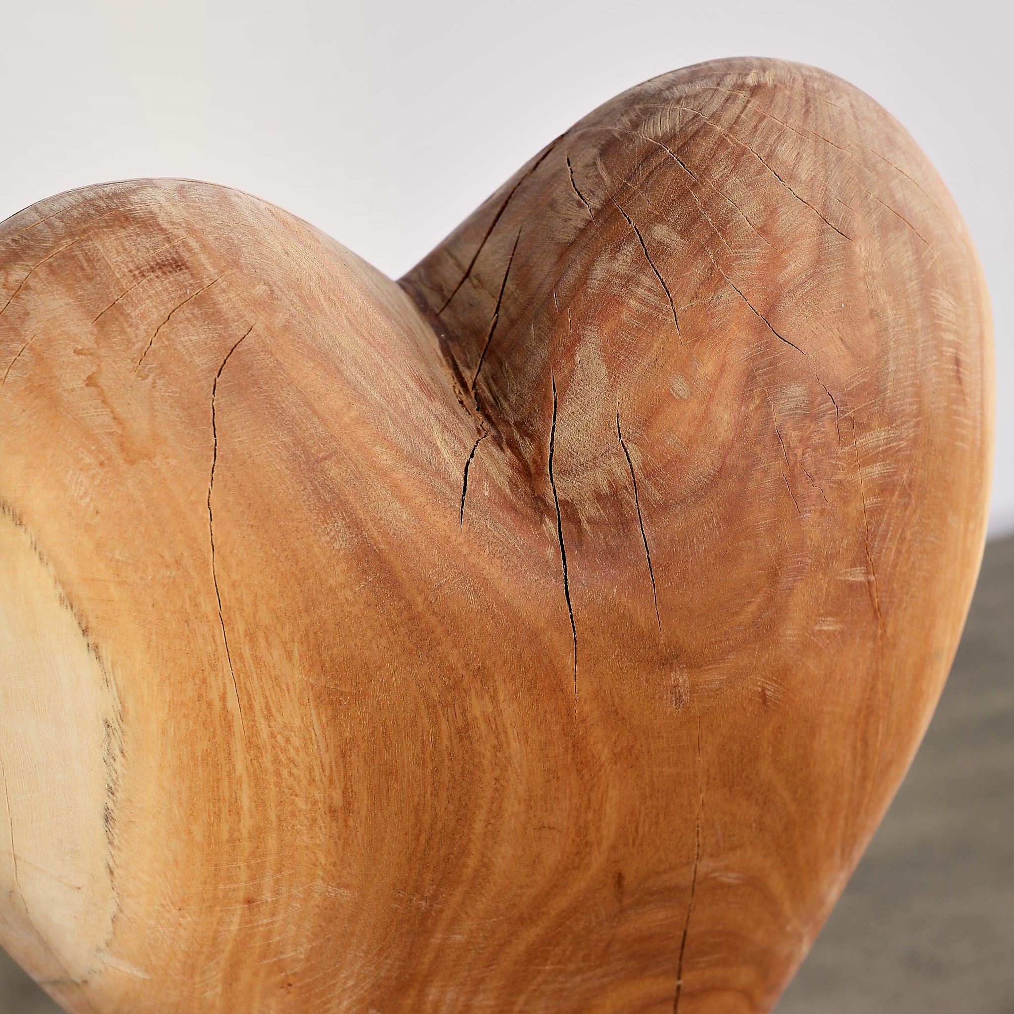 Heart on Pedestal - Image 3